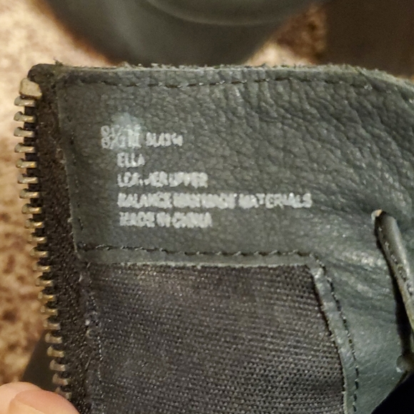 Mia Limited Edition black bootie - Picture 4 of 8